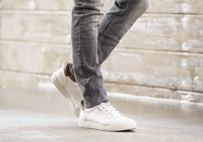 Nunn Bush By Florsheim Mens EE Extra Wide Leather Kore EZ Sneakers