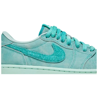 Jordan Women's Teal Air Jordan 1 Retro Low OG, HQ8111 300