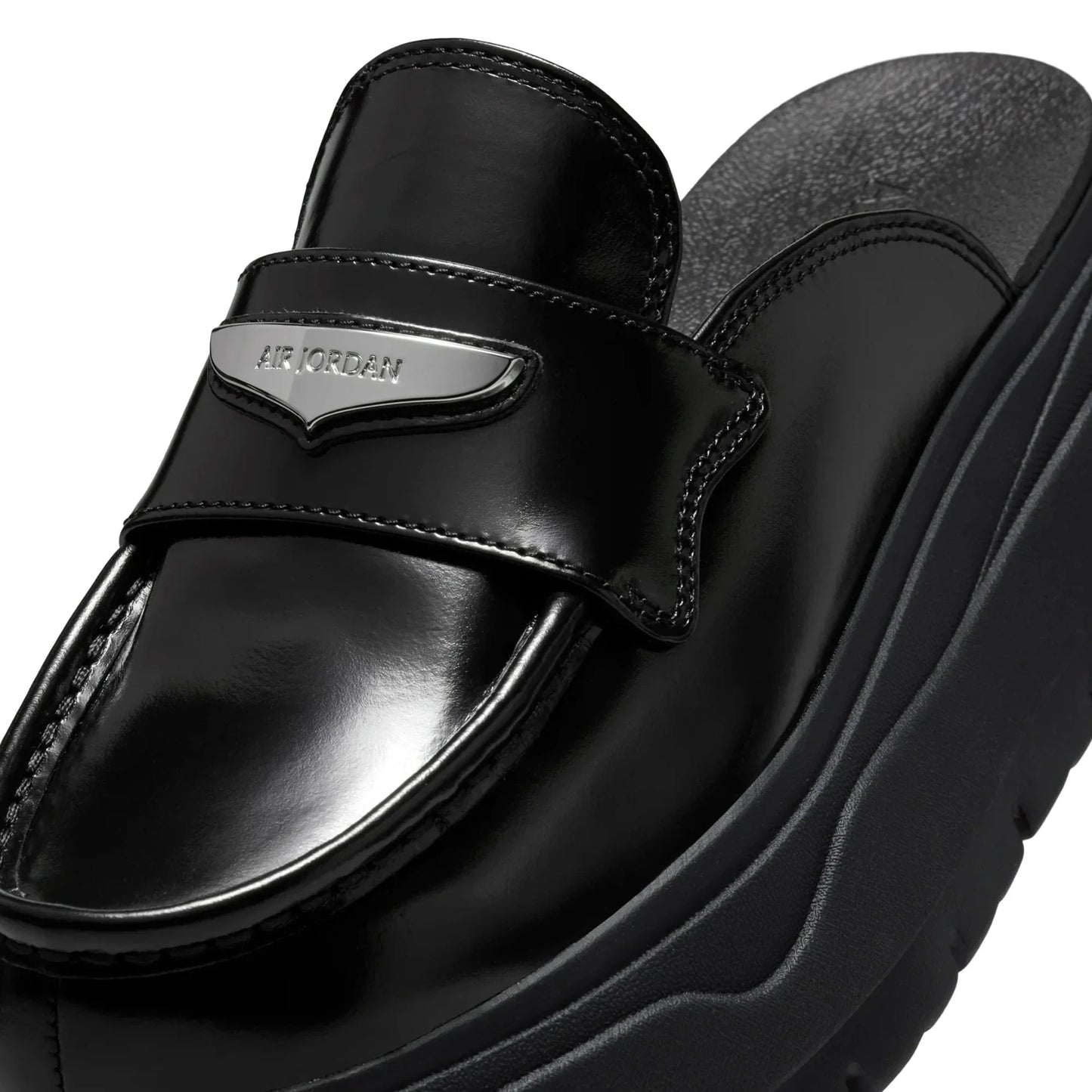 Air Jordan Mule 'Black Metallic Silver' Women's (2025)