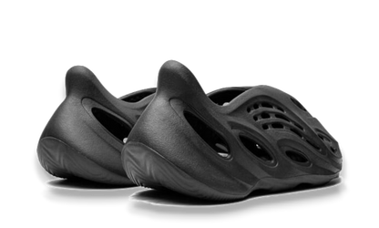 Yeezy foam RNR Onyx