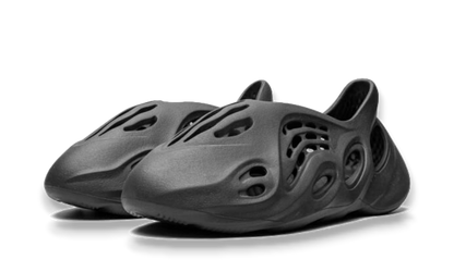 Yeezy foam RNR Onyx