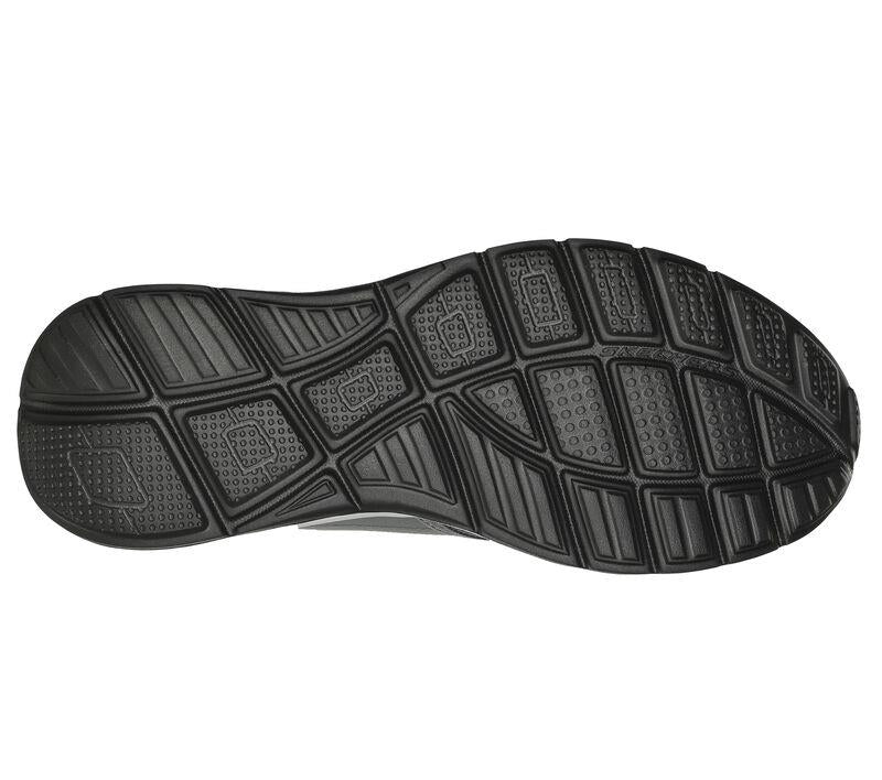 Men's Wide Fit Skechers 232515 Equalizer 5.0 Persistable Walking Trainers
