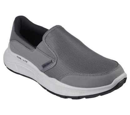 Men's Wide Fit Skechers 232515 Equalizer 5.0 Persistable Walking Trainers