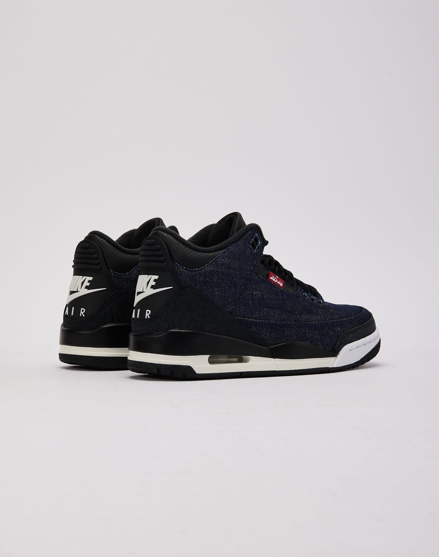 Jordan Air Jordan 3 Retro x Levi's 'Indigo and Gym Red' Grade-School