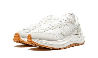 Nike sacai Vaporwaffle Sail Gum