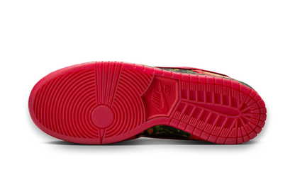 Nike SB Dunk Low The Wizard of Oz Poppy Field