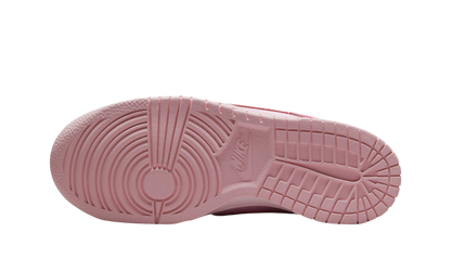 Nike Dunk Low Triple Pink